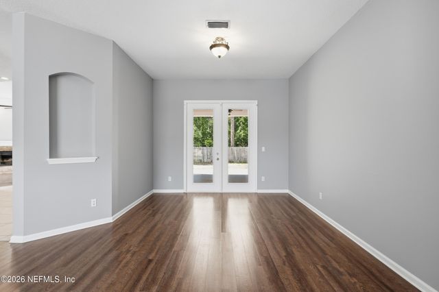 7735 ORTEGA BLUFF Parkway, Jacksonville, FL 32244