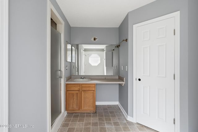 7735 ORTEGA BLUFF Parkway, Jacksonville, FL 32244