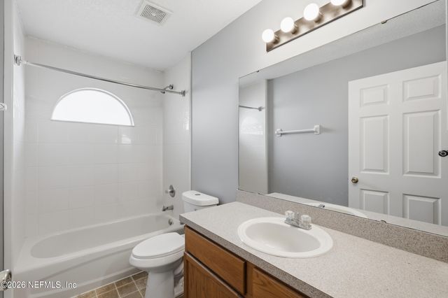 7735 ORTEGA BLUFF Parkway, Jacksonville, FL 32244