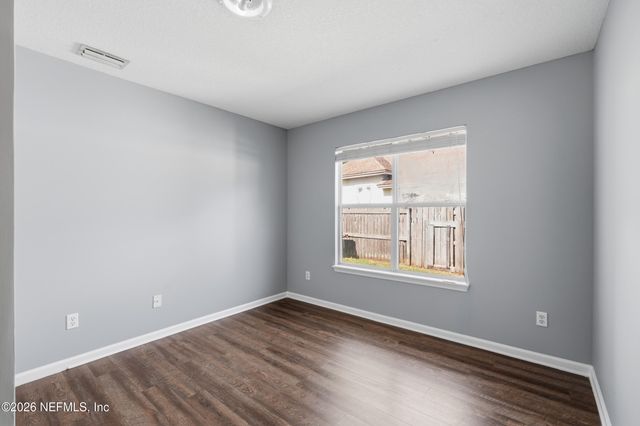 7735 ORTEGA BLUFF Parkway, Jacksonville, FL 32244