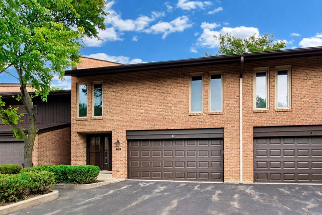 1712 Wildberry Drive B, Glenview, IL 60025