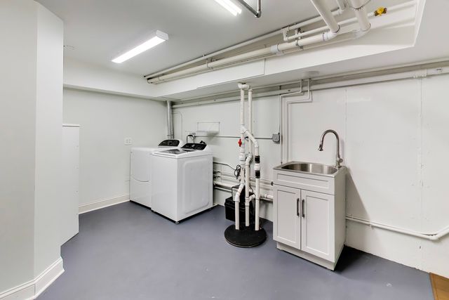 1712 Wildberry Drive B, Glenview, IL 60025