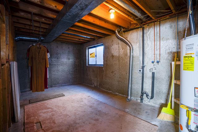 3352 W SPRINGBROOK DR, West Jordan, UT 84084