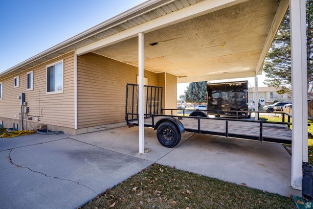 3352 W SPRINGBROOK DR, West Jordan, UT 84084