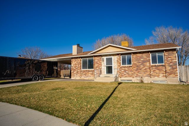 3352 W SPRINGBROOK DR, West Jordan, UT 84084