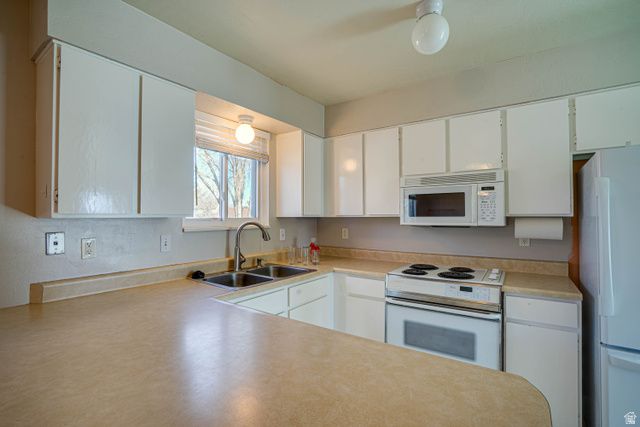 3352 W SPRINGBROOK DR, West Jordan, UT 84084