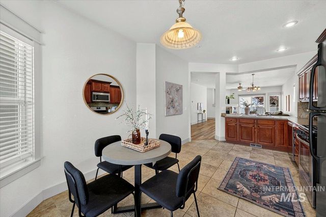 47 S Selwood Ln, Star, ID 83669
