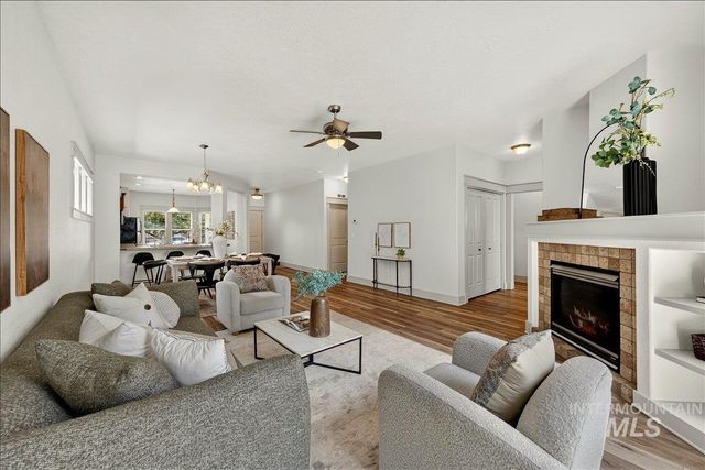 47 S Selwood Ln, Star, ID 83669