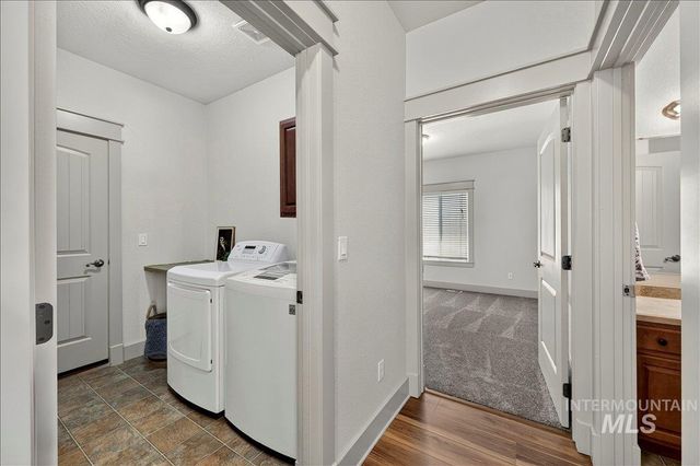 47 S Selwood Ln, Star, ID 83669
