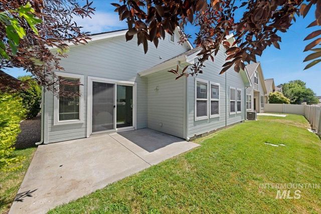 47 S Selwood Ln, Star, ID 83669