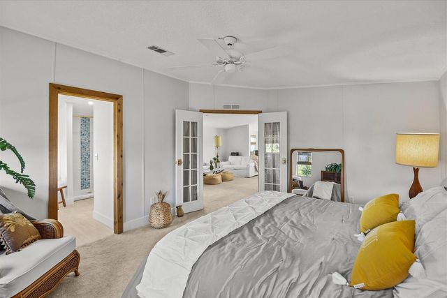 7918 SE Paradise Court, Stuart, FL 34997