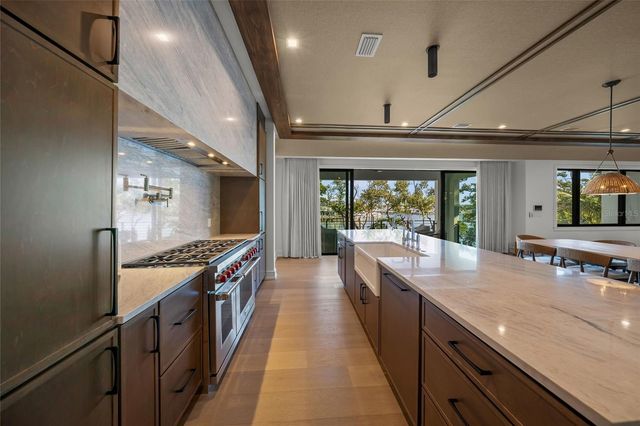 821 S BAY BOULEVARD, Anna Maria, FL 34216