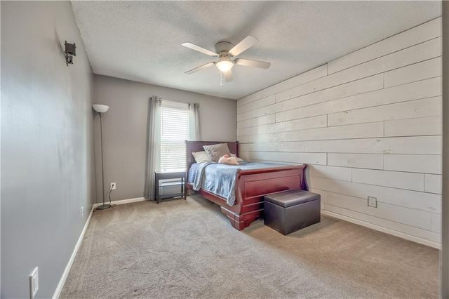 11822 Hardy Street, Overland Park, KS 66210