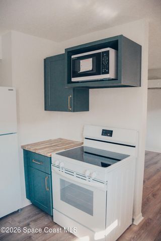 211 Circle Drive 27c, Cape Canaveral, FL 32920