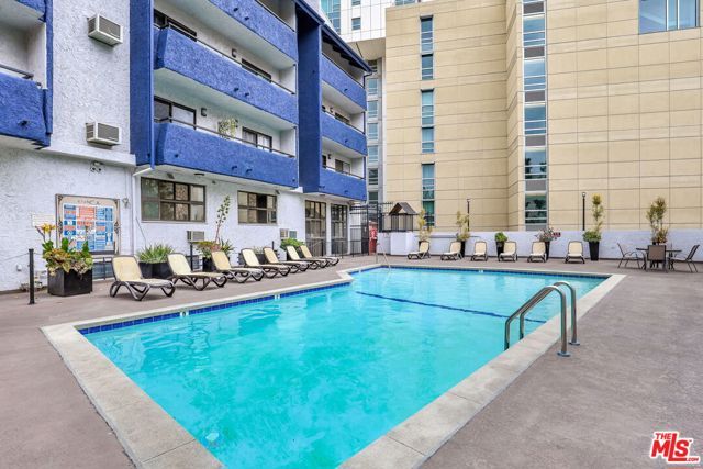 10982 Roebling Avenue 522, Los Angeles, CA 90024