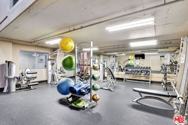 10982 Roebling Avenue 522, Los Angeles, CA 90024