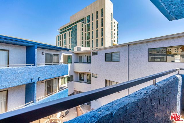 10982 Roebling Avenue 522, Los Angeles, CA 90024