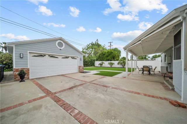 22907 Leonora, Woodland Hills, CA 91367