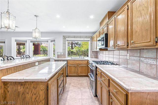 3221 Grey Dolphin Drive, Las Vegas, NV 89117