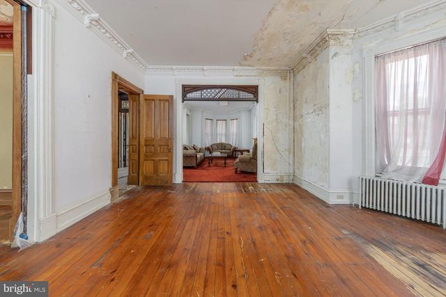 100 W BROADWAY, Salem, NJ 08079