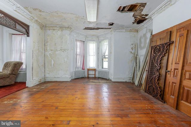 100 W BROADWAY, Salem, NJ 08079