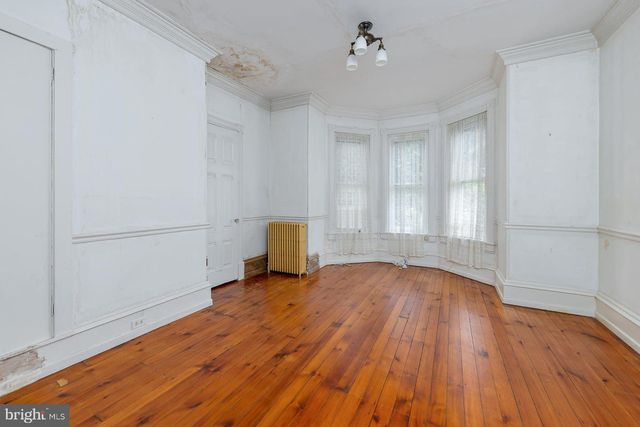 100 W BROADWAY, Salem, NJ 08079