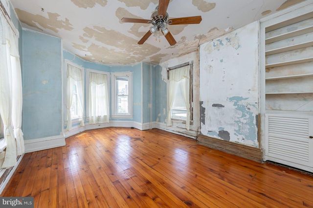 100 W BROADWAY, Salem, NJ 08079