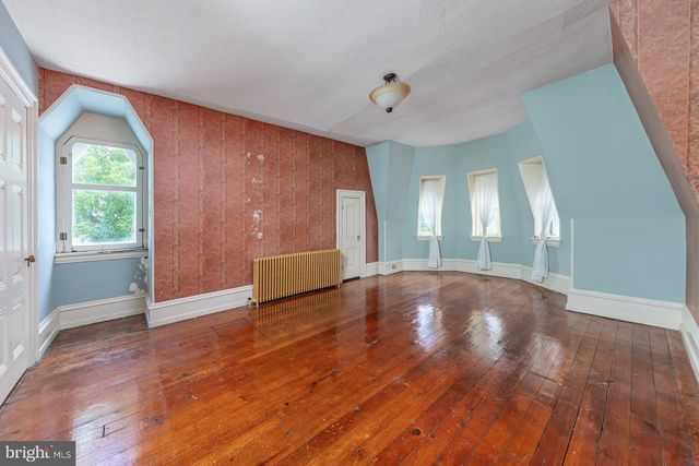 100 W BROADWAY, Salem, NJ 08079