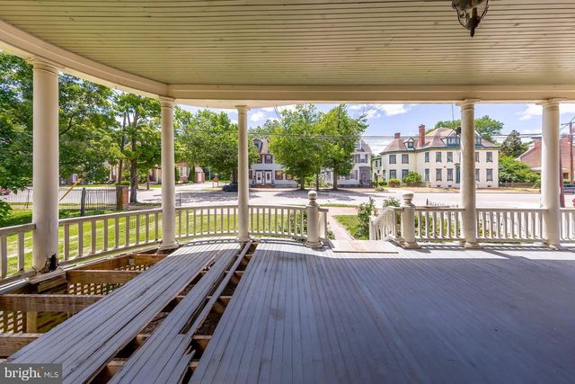 100 W BROADWAY, Salem, NJ 08079