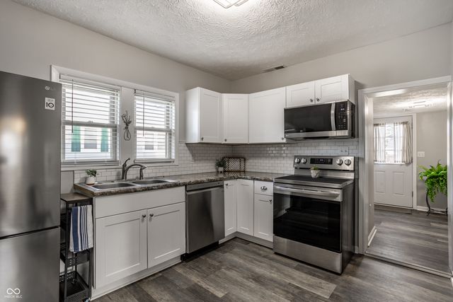 1142 Central Avenue, Noblesville, IN 46060