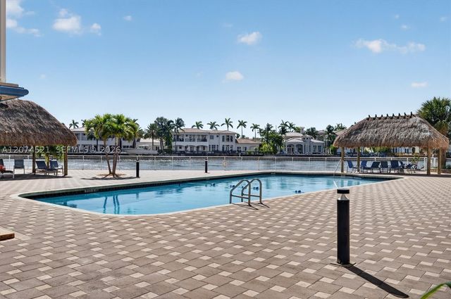 1500 S Ocean Dr 5E, Hollywood, FL 33019