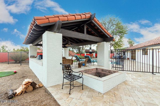 5224 W CREEDANCE Boulevard, Glendale, AZ 85310