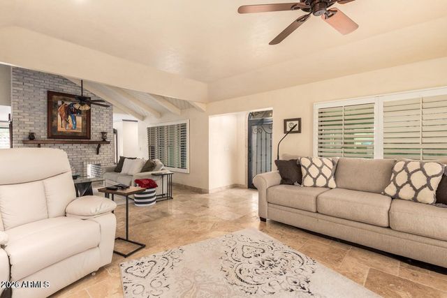 5224 W CREEDANCE Boulevard, Glendale, AZ 85310