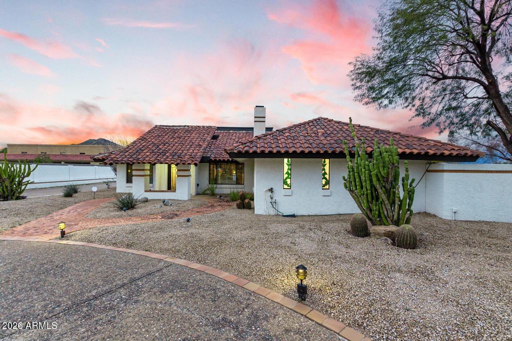 5224 W CREEDANCE Boulevard, Glendale, AZ 85310