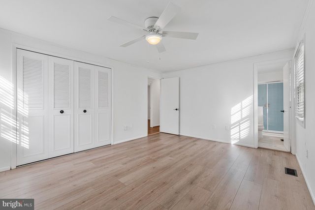 4305 MARKWOOD LN, Fairfax, VA 22033