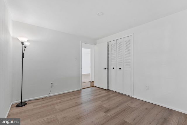 4305 MARKWOOD LN, Fairfax, VA 22033