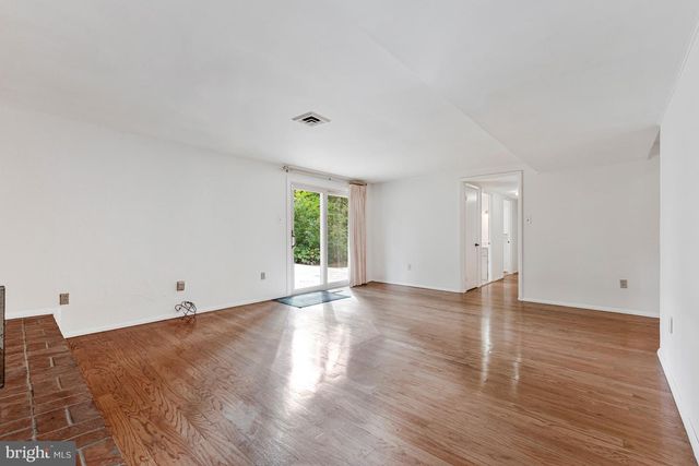 4305 MARKWOOD LN, Fairfax, VA 22033