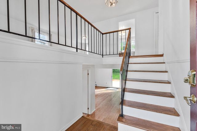 4305 MARKWOOD LN, Fairfax, VA 22033