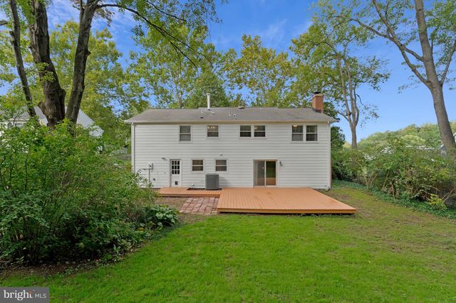4305 MARKWOOD LN, Fairfax, VA 22033