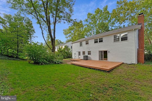 4305 MARKWOOD LN, Fairfax, VA 22033