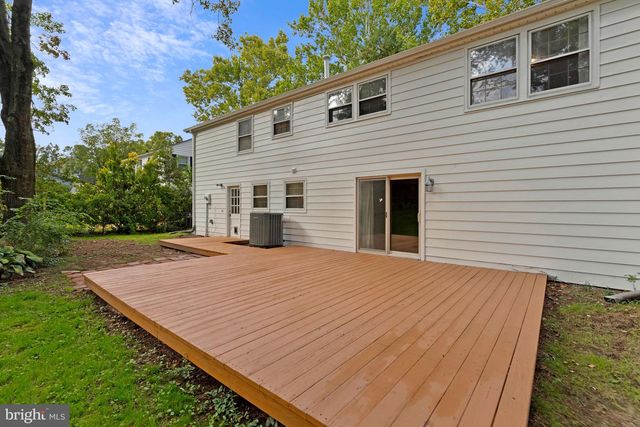 4305 MARKWOOD LN, Fairfax, VA 22033