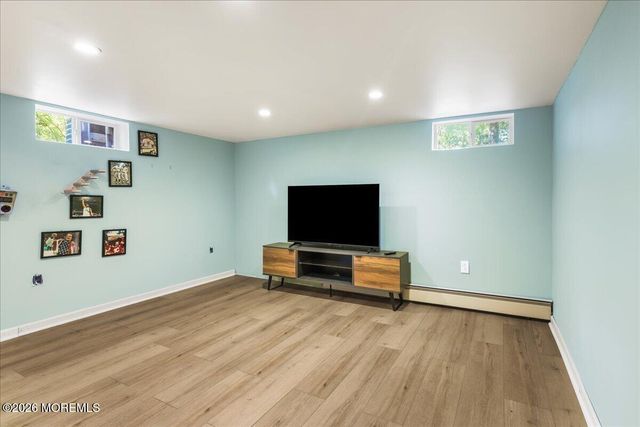 13 Cypress Avenue, Jackson, NJ 08527