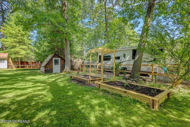 13 Cypress Avenue, Jackson, NJ 08527