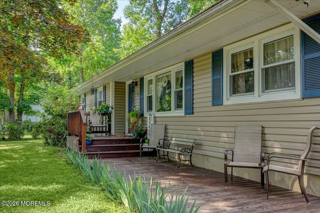 13 Cypress Avenue, Jackson, NJ 08527