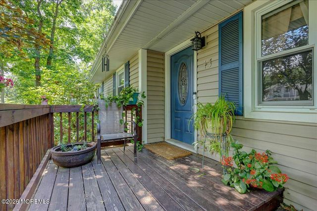 13 Cypress Avenue, Jackson, NJ 08527