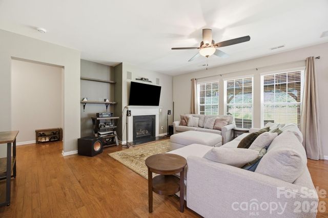 14711 Brannock Hills Drive, Charlotte, NC 28278