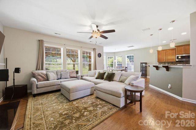14711 Brannock Hills Drive, Charlotte, NC 28278