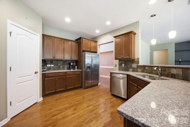 14711 Brannock Hills Drive, Charlotte, NC 28278