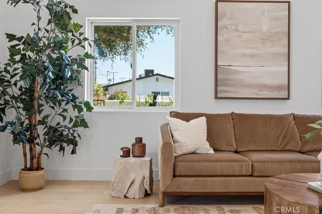 21811 San Jose Street, Chatsworth, CA 91311