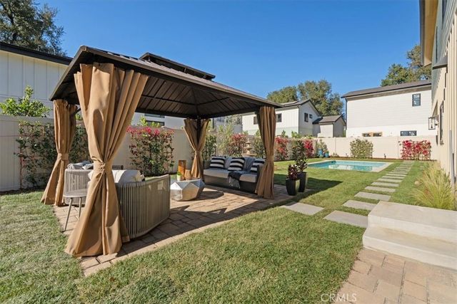 21811 San Jose Street, Chatsworth, CA 91311